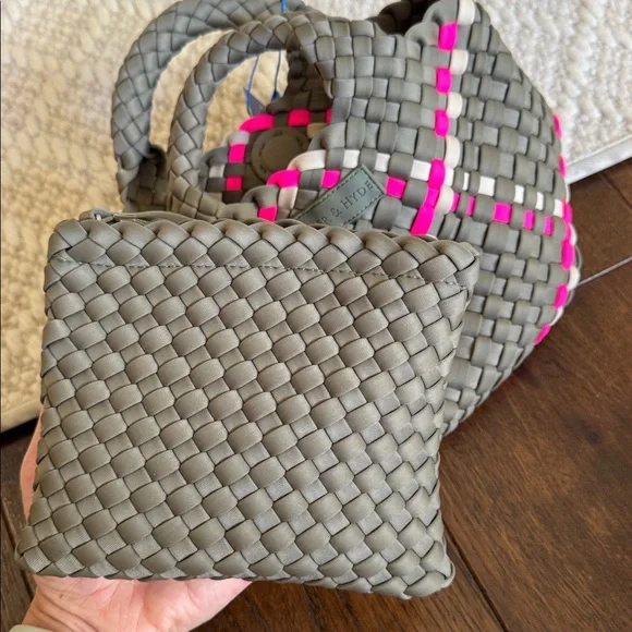 NWT - Parker & Hyde - Woven Mini Tote Bag - Sage Multi Pink - Picture 6 of 7